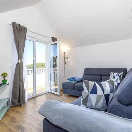 Balkun Apartment